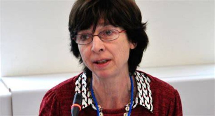 Decoding Nora Wintour: Unlocking Fashion's Enigma