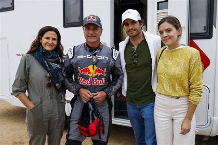 Unveiling Carlos Sainz Jr.'s Future: Love Life In 2024