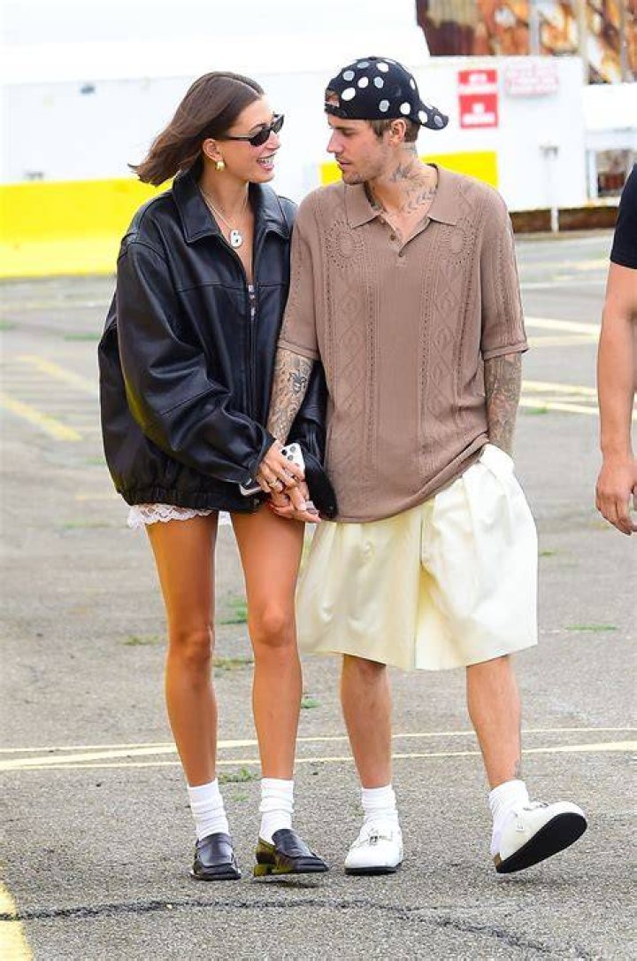 Unveiling Hailey Bieber's Height: Secrets And Surprises Revealed