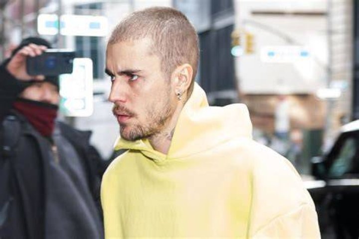 Unveiling The Bold Beauty Statement: Hailey Bieber's Shaved Head